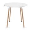 Kulatý jídelní stůl KAMI, bílý povrch, přírodní bukové nohy, průměr 80 cm, skandinávský design, stabilní a elegantní.