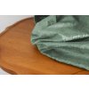 Zatemňovací závěs LOOM VELVET 140x250 cm zelený pro elegantní zastínění oken